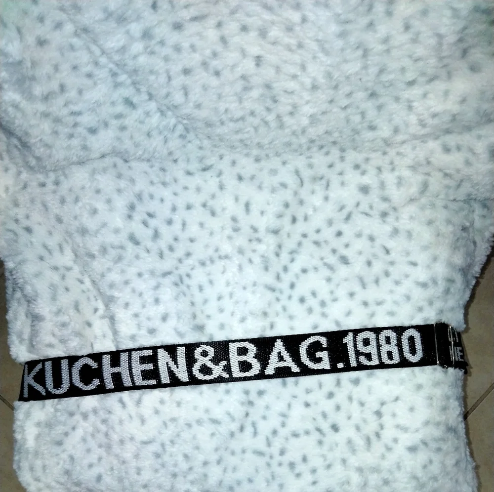 **SOLD** Kuchen & Bag Nike Crossbody Mini-Backpack - Picture 5 of 6